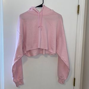 Baby pink cropped hoodie 💓